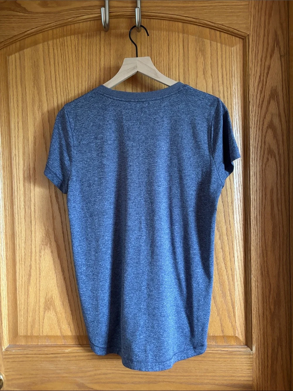 Athleta Uptempo Tee